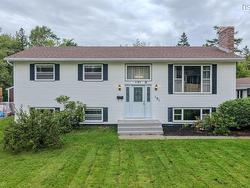 191 Weidner Drive Sydney, NS B1S 1V4