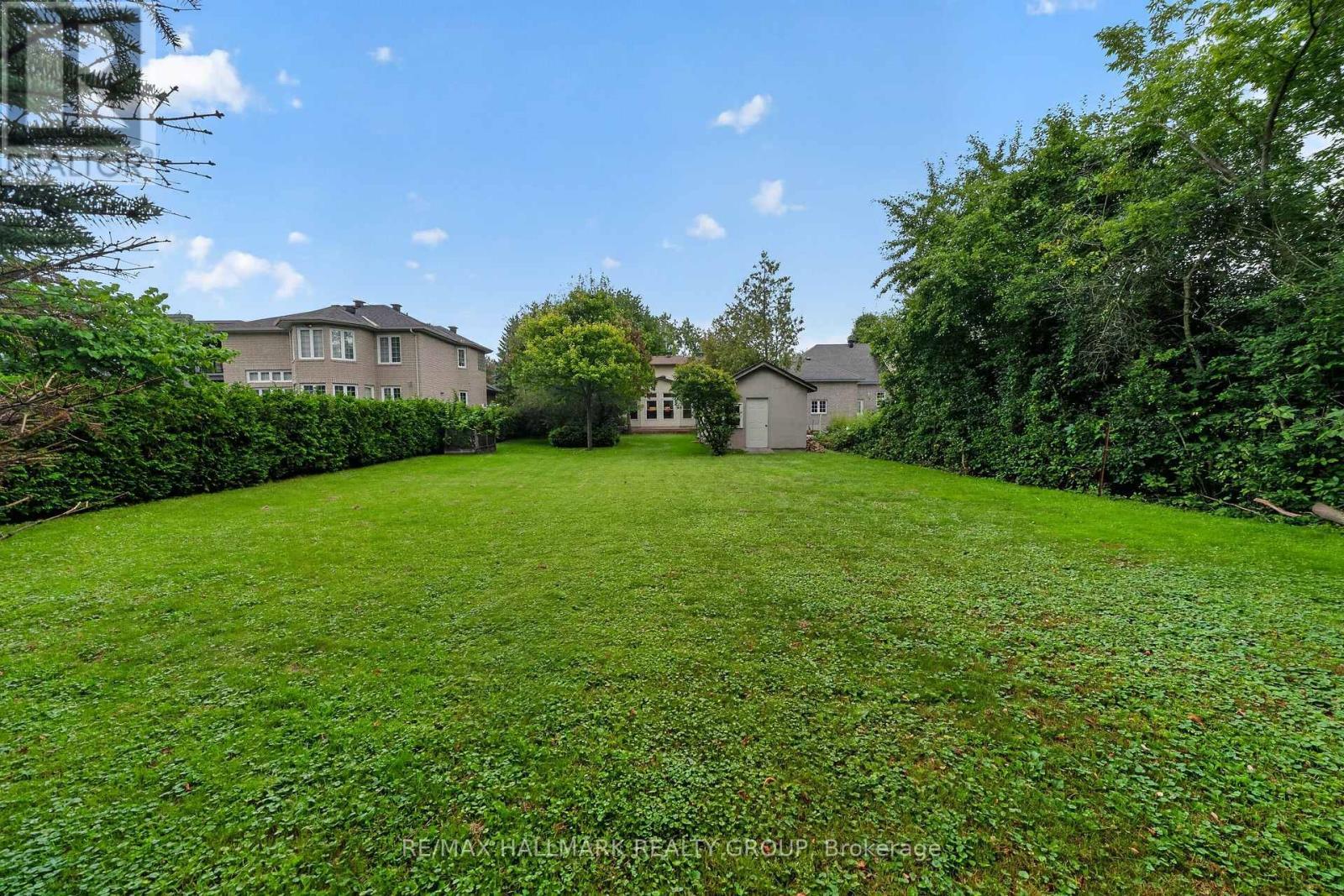 So many gardening options with all this land - 1608 Prince Of Wales Drive, Ottawa, ON