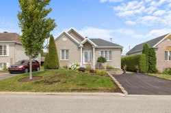 348 Av. du Semoir Québec (Beauport), QC G1C 7V8