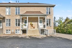 1110 Rue des Tournesols Sainte-Adèle, QC J8B 1S3