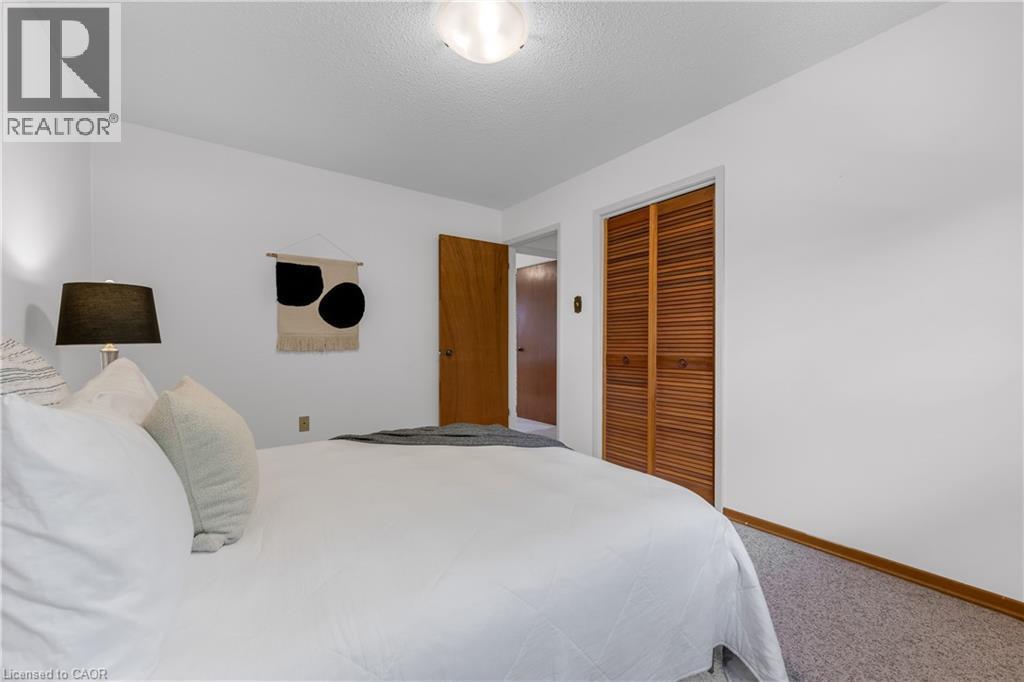 2134 Cartier Crescent, Burlington, ON