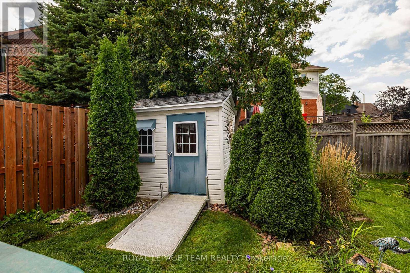 230 Lincoln Heights Road, Ottawa, ON