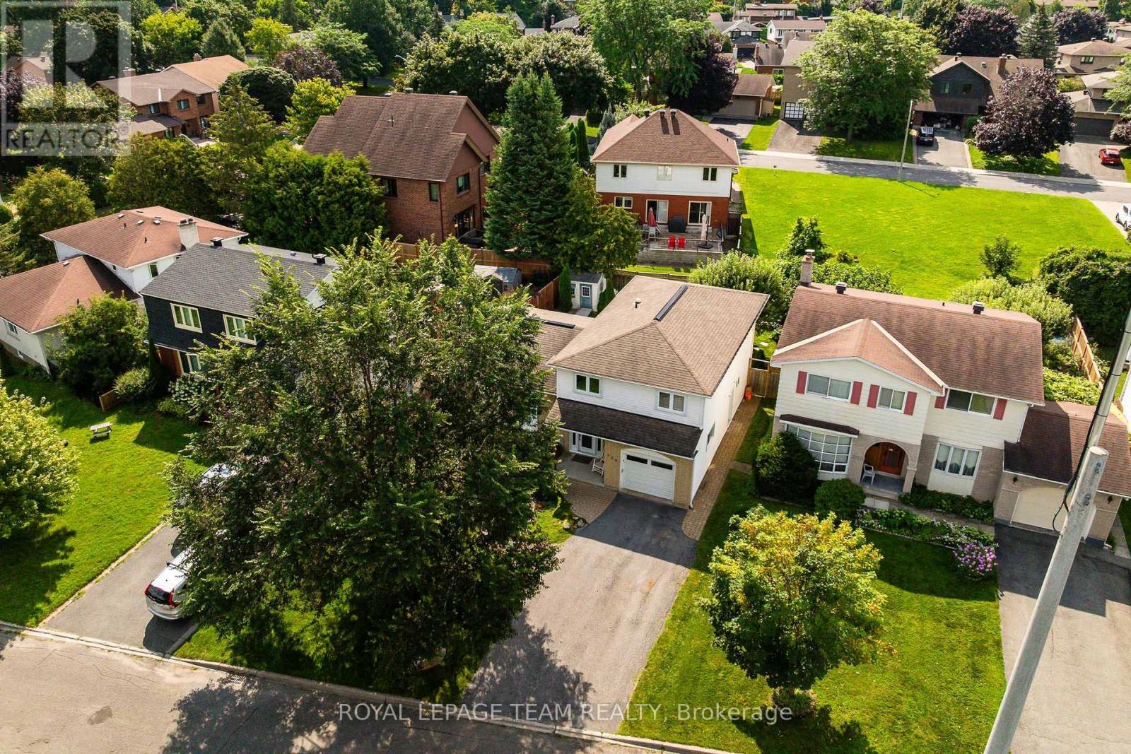 230 Lincoln Heights Road, Ottawa, ON