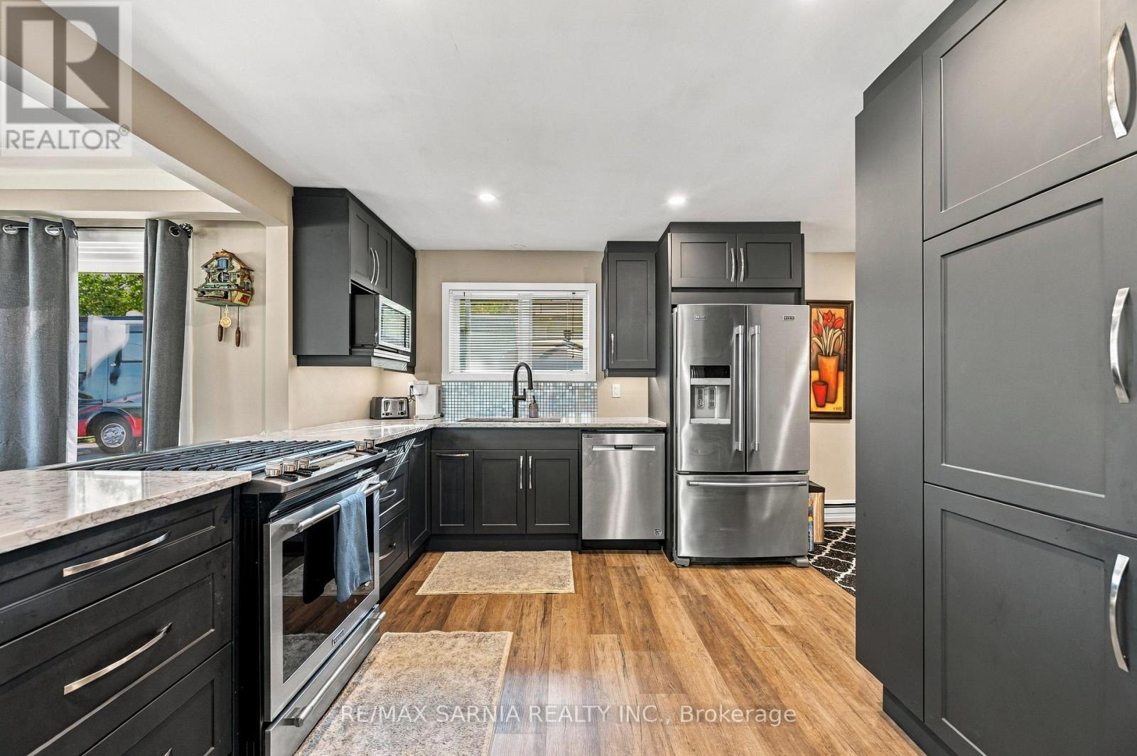 1186 St. Clair Parkway, St. Clair, ON