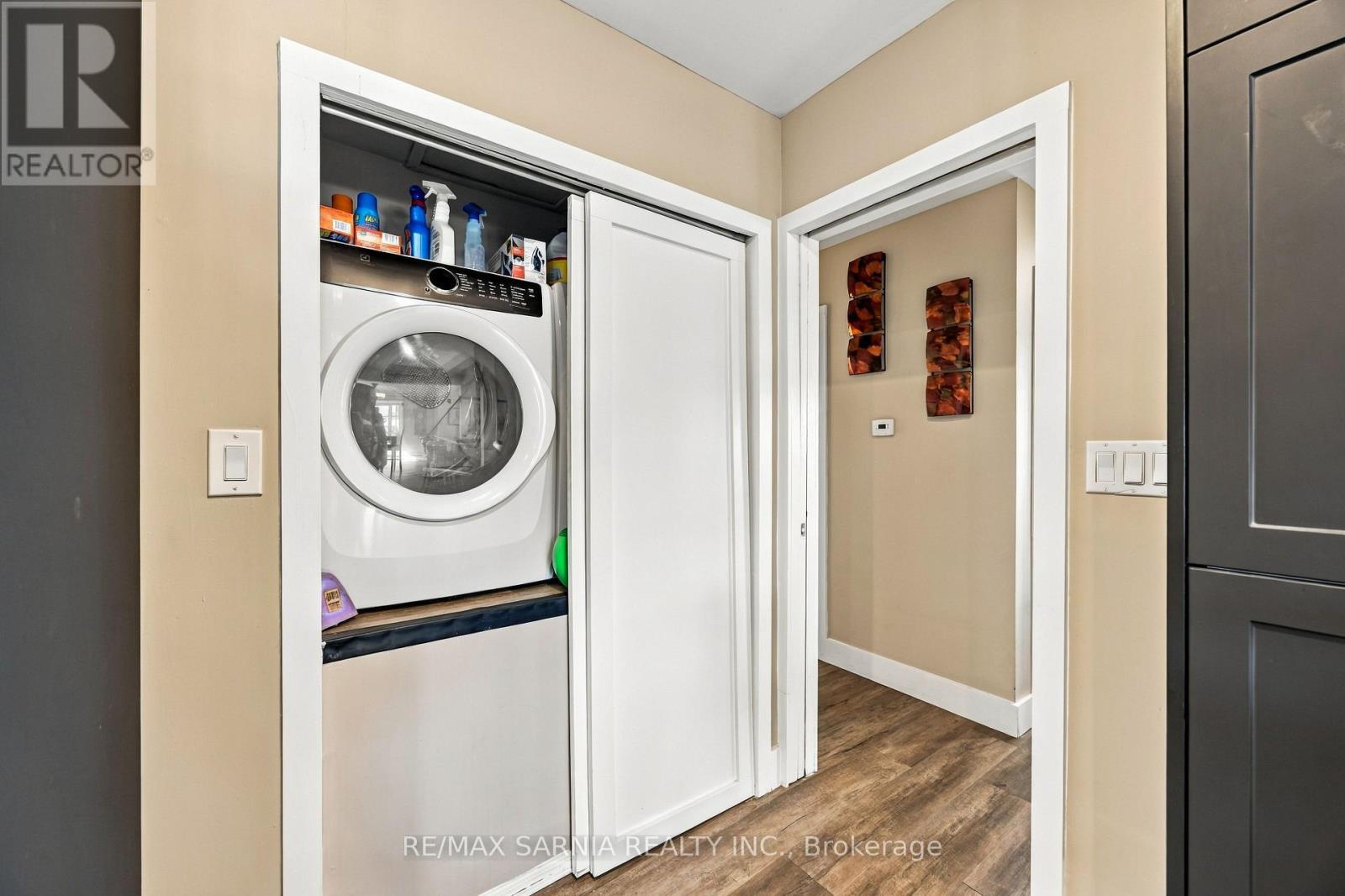 1186 St. Clair Parkway, St. Clair, ON