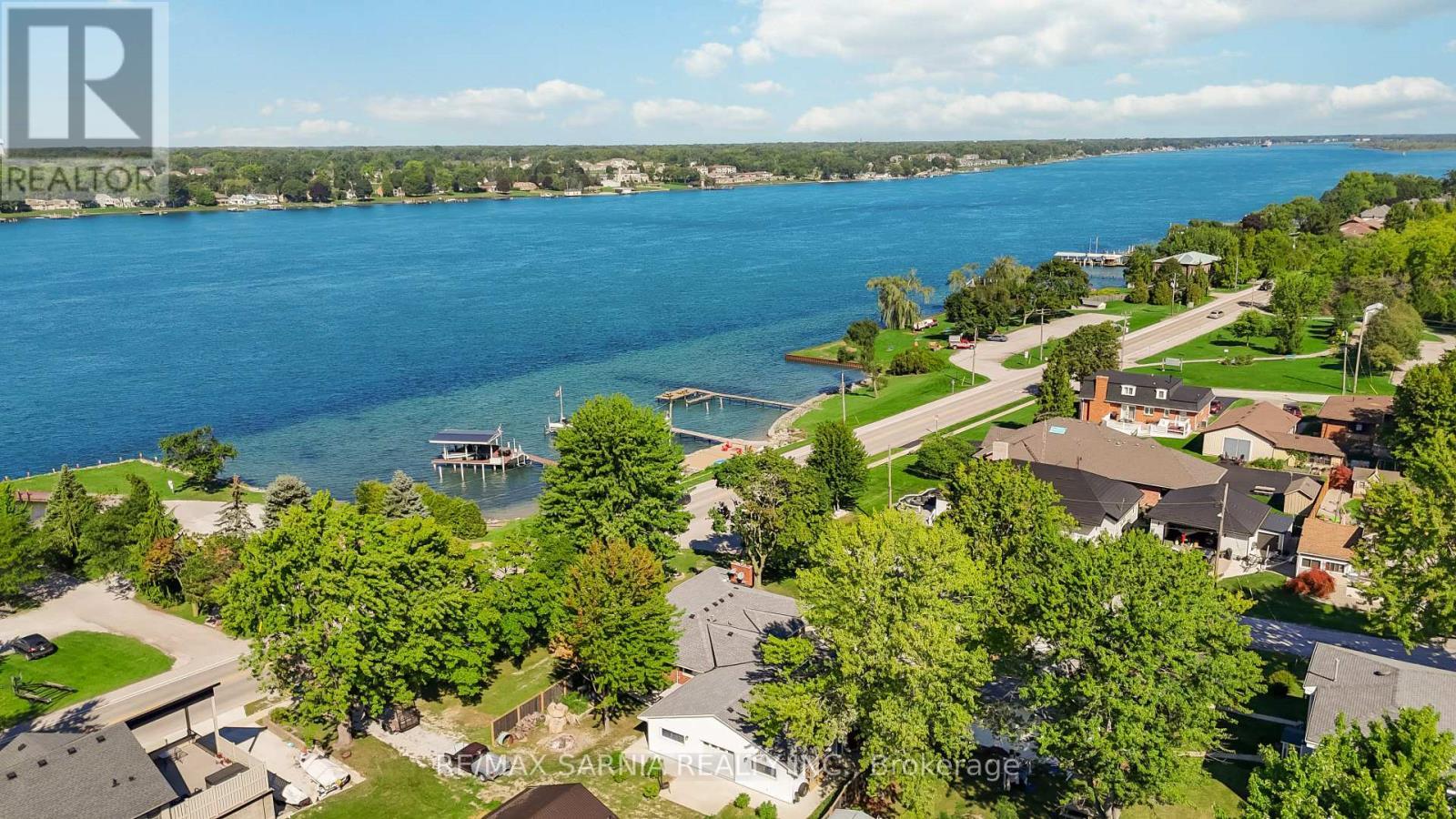 1186 St. Clair Parkway, St. Clair, ON
