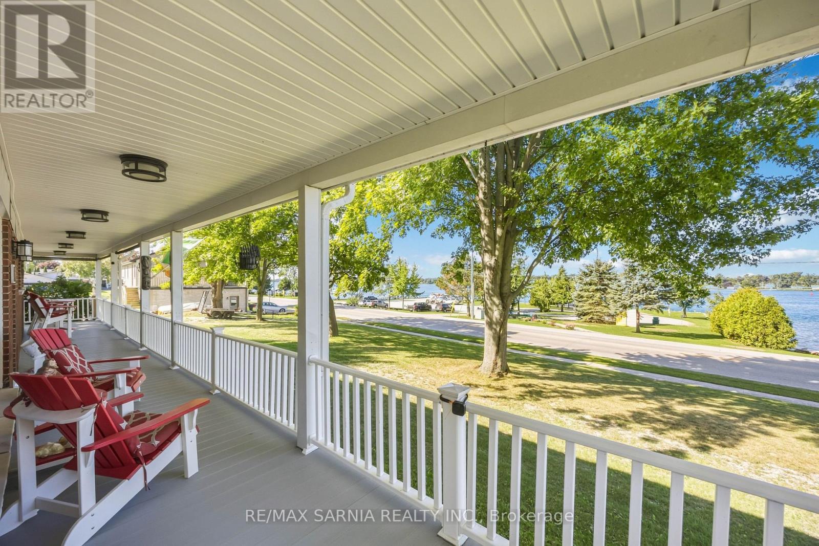 1186 St. Clair Parkway, St. Clair, ON