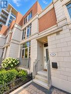 TH8 - 18 GRAND MAGAZINE STREET Toronto, ON M5V 1B4
