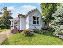 330 Dundonald ST  Fredericton, NB E3B 1X2