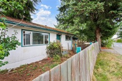 224 Westgate Rd Campbell River, BC V9W 1R6
