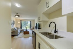 #103-40 Stanley Rd Lake Cowichan, BC V0R 2G0