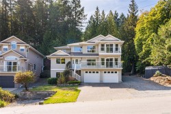 452 Thetis Dr Ladysmith, BC V9G 1V9