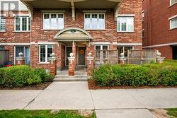 16 - 2563 SIXTH LINE Oakville, ON L6H 0H7