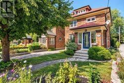 90 METHUEN AVENUE Toronto, ON M6S 1Z9
