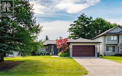 19 OLDHAM ROAD Toronto, ON M9A 2B8
