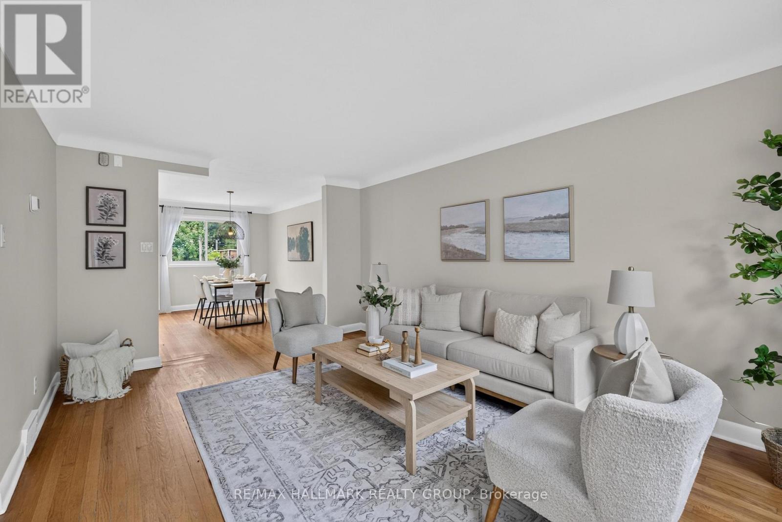 1213 Emperor Avenue, Ottawa, ON
