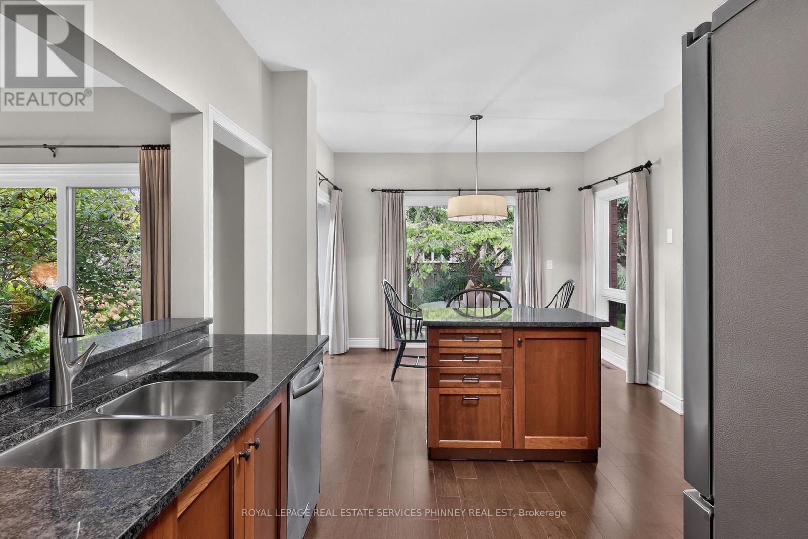1962 Calgary Court, Mississauga, ON