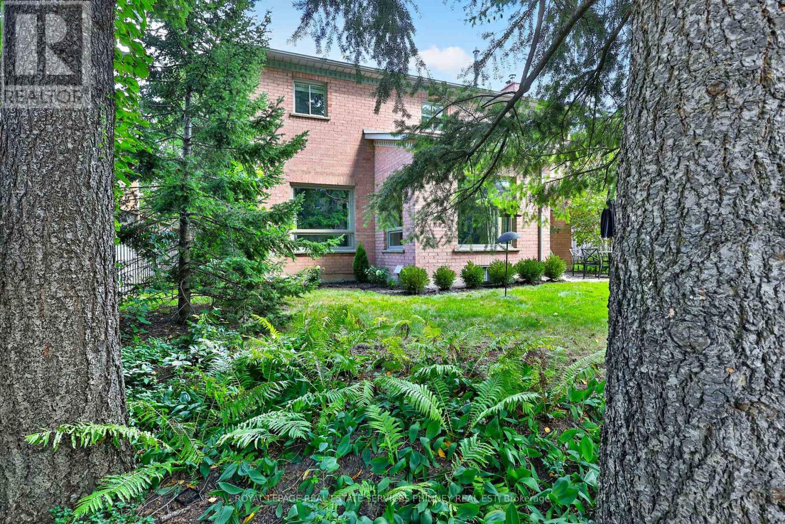 1962 Calgary Court, Mississauga, ON