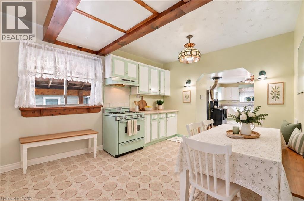 423 Lawrence Avenue, Kitchener, ON