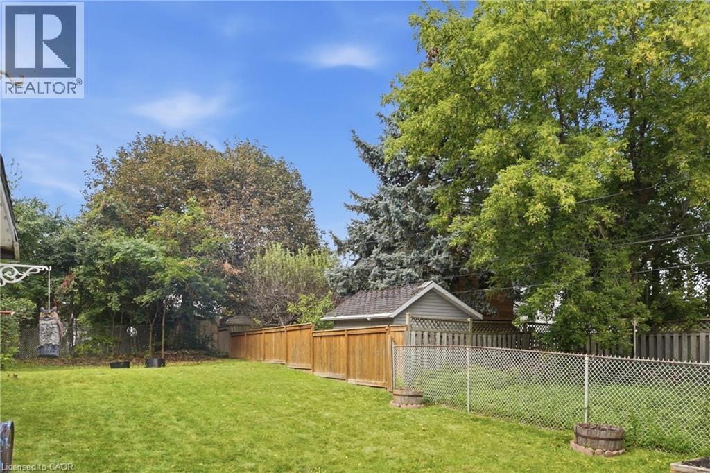 423 Lawrence Avenue, Kitchener, ON