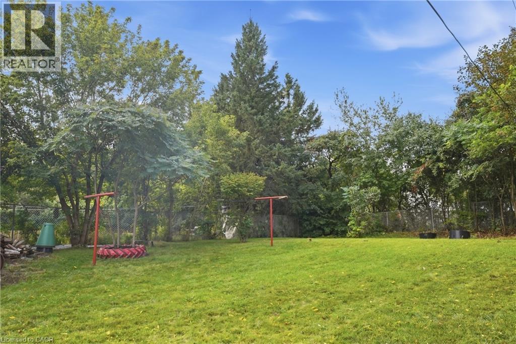 423 Lawrence Avenue, Kitchener, ON