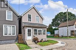 41 FRANCIS STREET  Hamilton (Industrial Sector), ON L8L 3T9