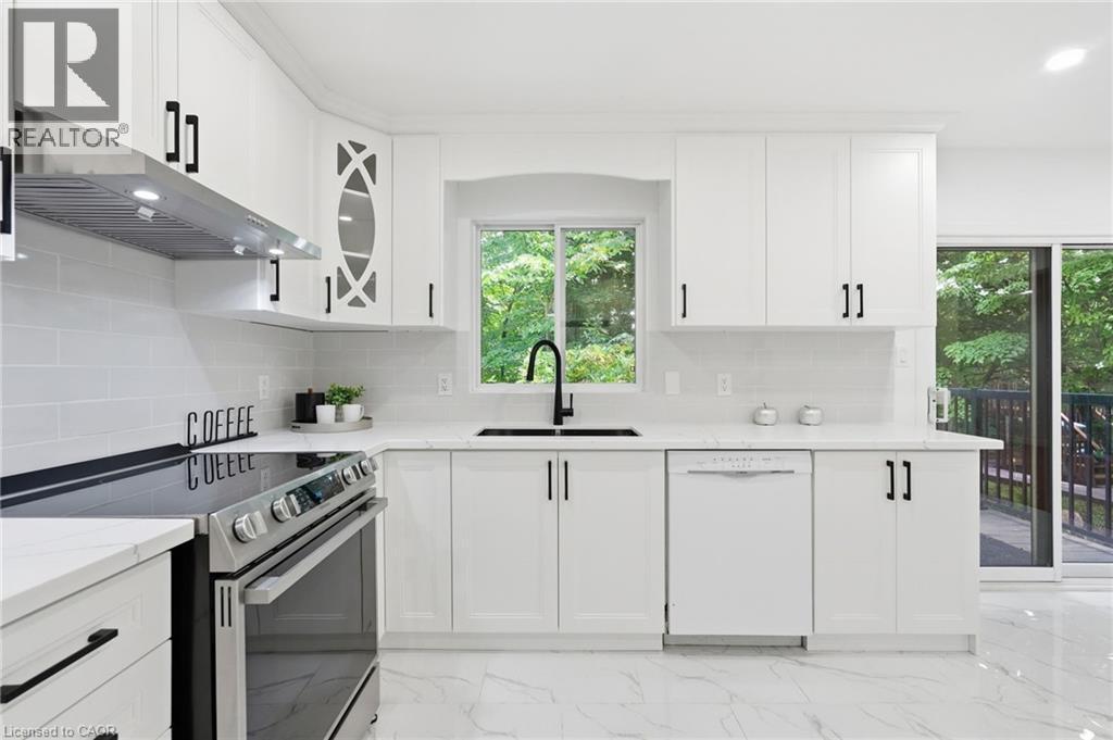 292 Thorncrest Drive, Waterloo, ON