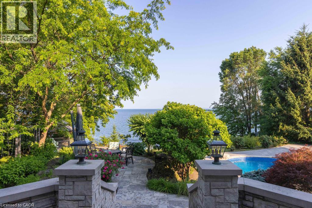 4038 Lakeshore Road, Burlington, ON