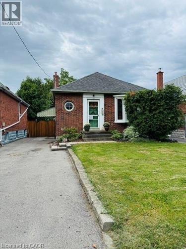 107 NORWOOD Road  Hamilton, ON L8S 3R3