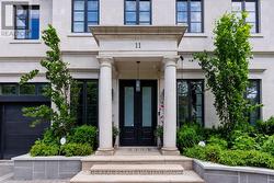 11 RIDGEWOOD ROAD Toronto, ON M5P 1T4