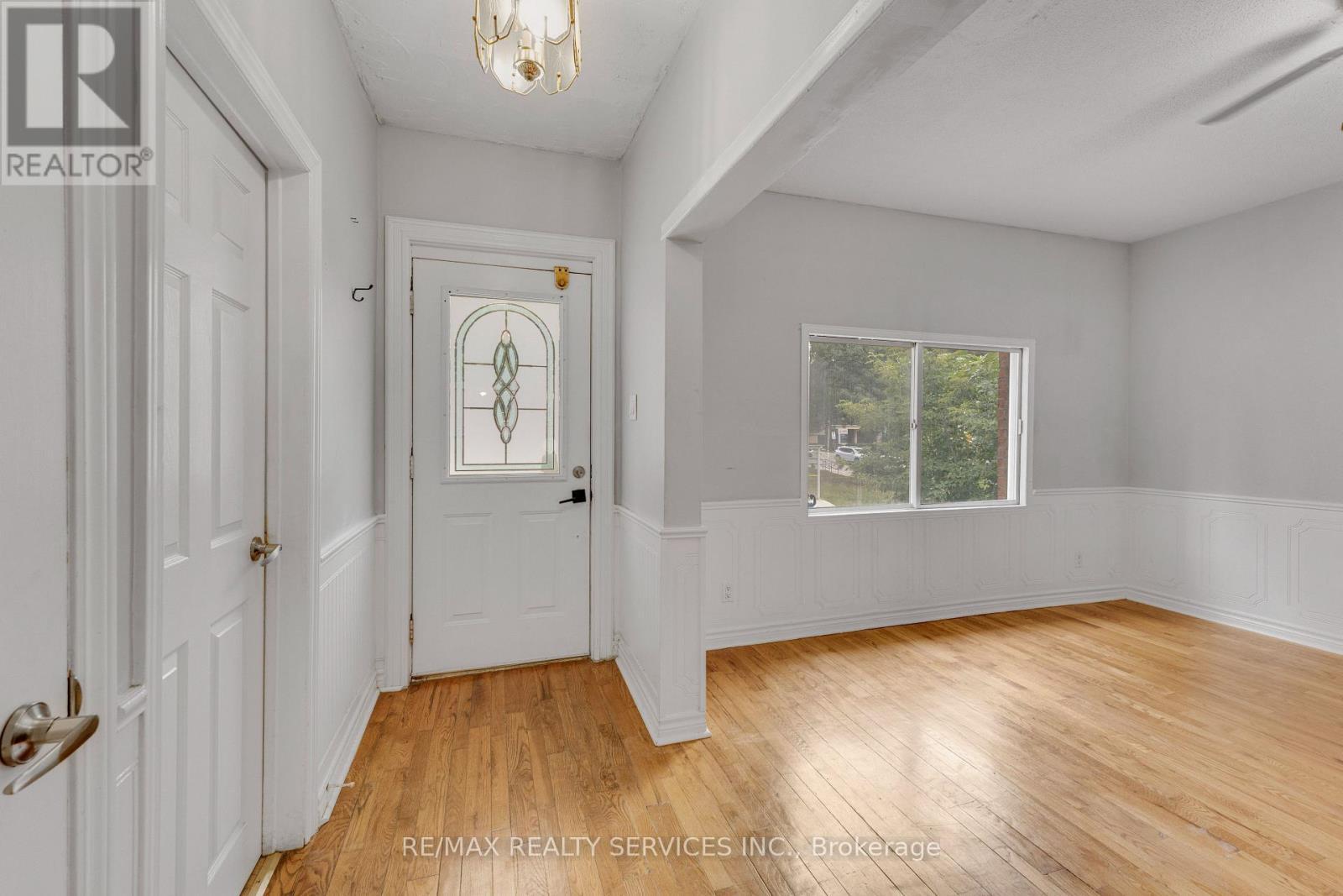 104 Hess Street S, Hamilton, ON