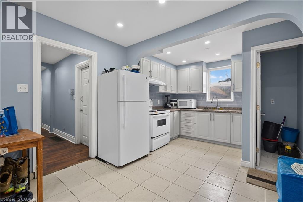 241 West 5Th Street, Hamilton, ON