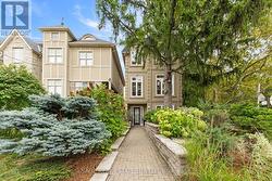 1 CALDOW ROAD Toronto, ON M5N 2P4