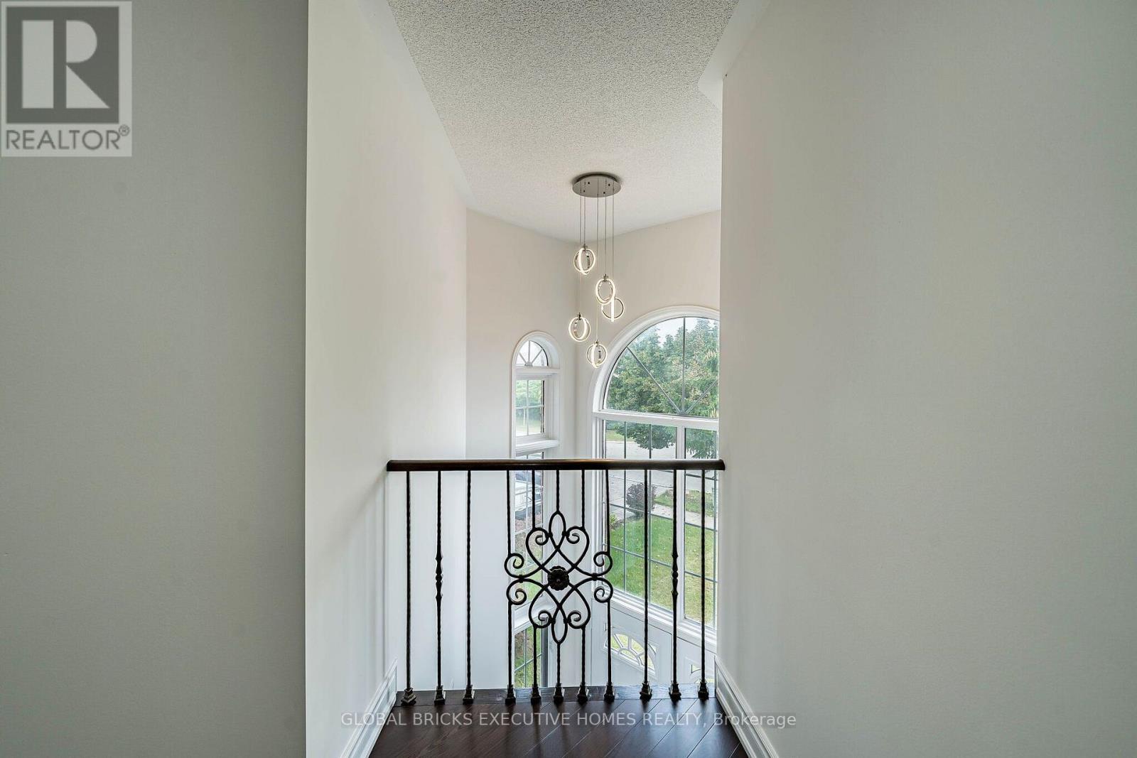 6348 Newcombe Drive, Mississauga, ON