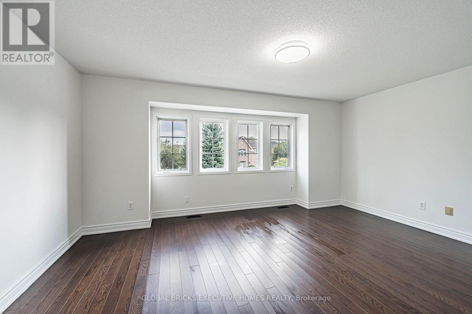 6348 Newcombe Drive, Mississauga, ON