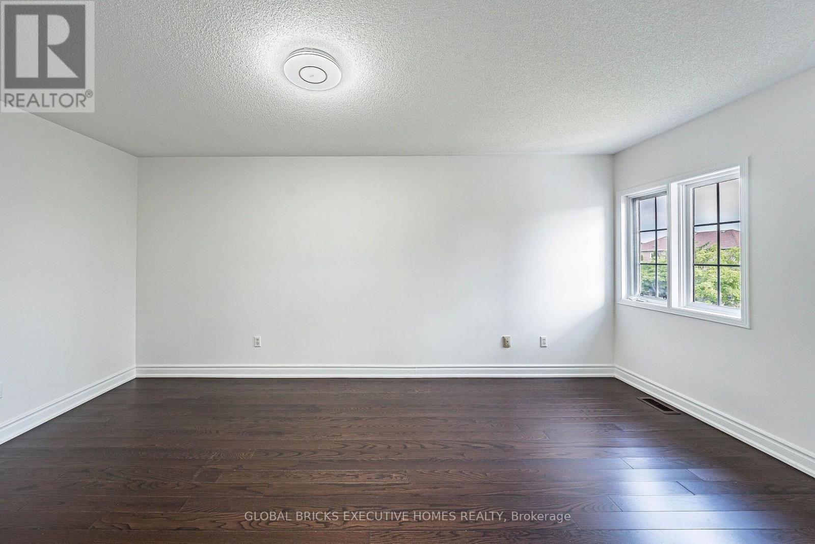 6348 Newcombe Drive, Mississauga, ON