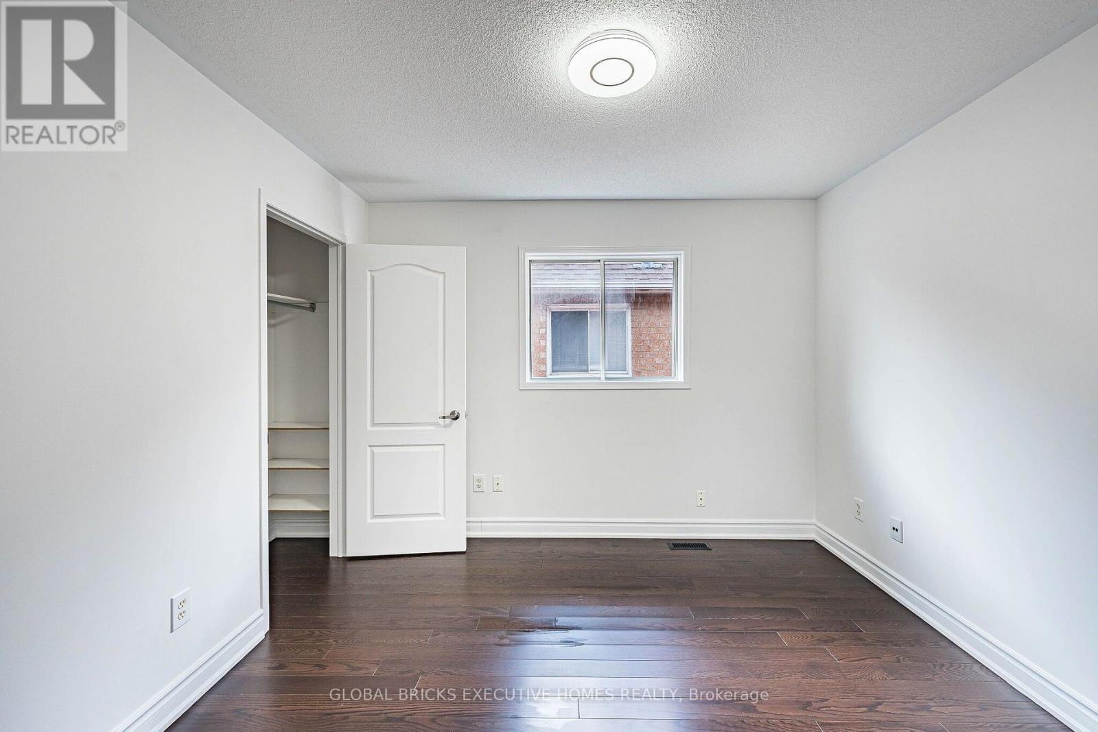 6348 Newcombe Drive, Mississauga, ON