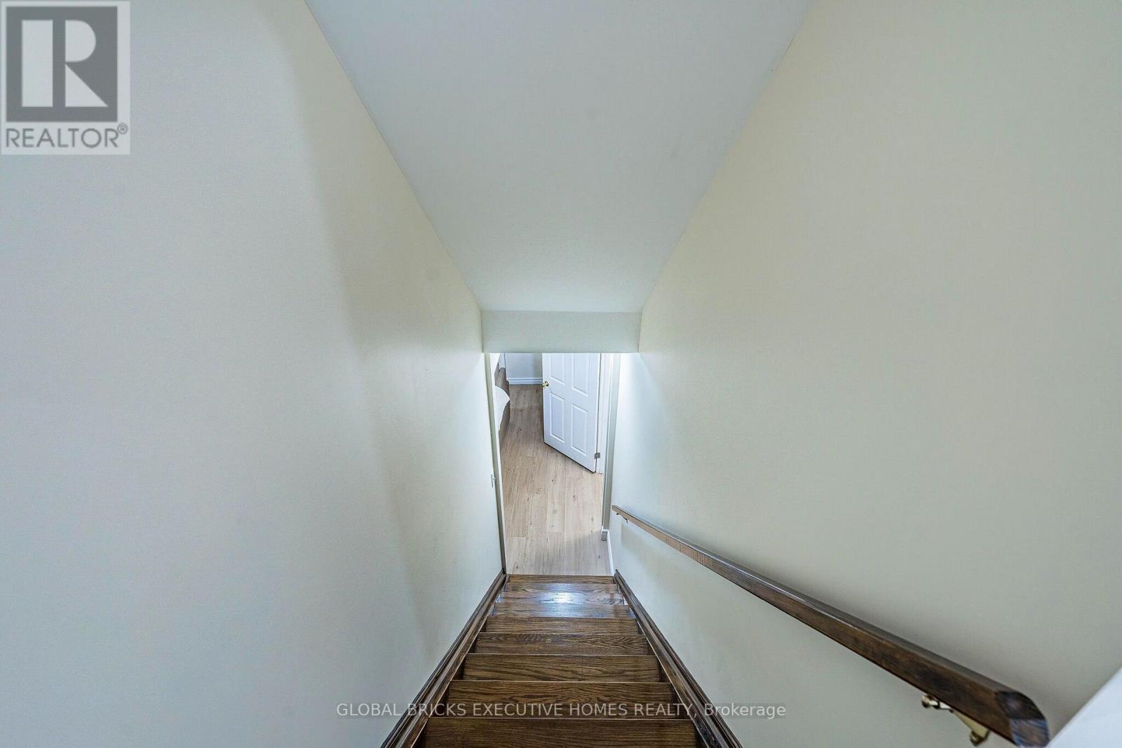 6348 Newcombe Drive, Mississauga, ON