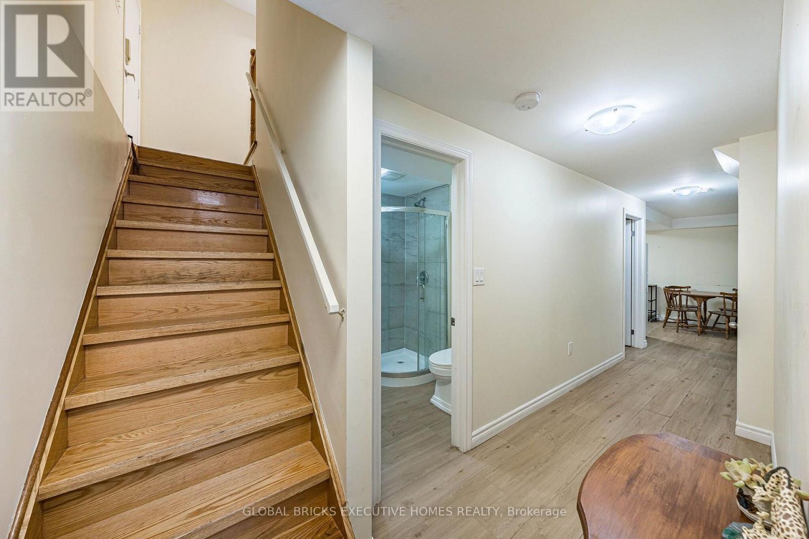 6348 Newcombe Drive, Mississauga, ON