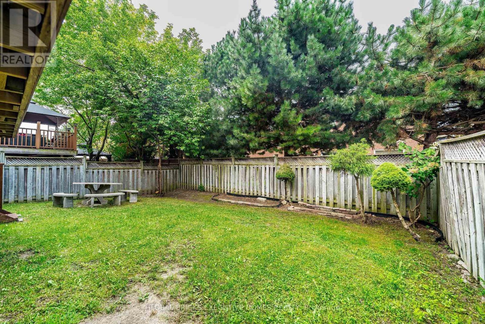 6348 Newcombe Drive, Mississauga, ON