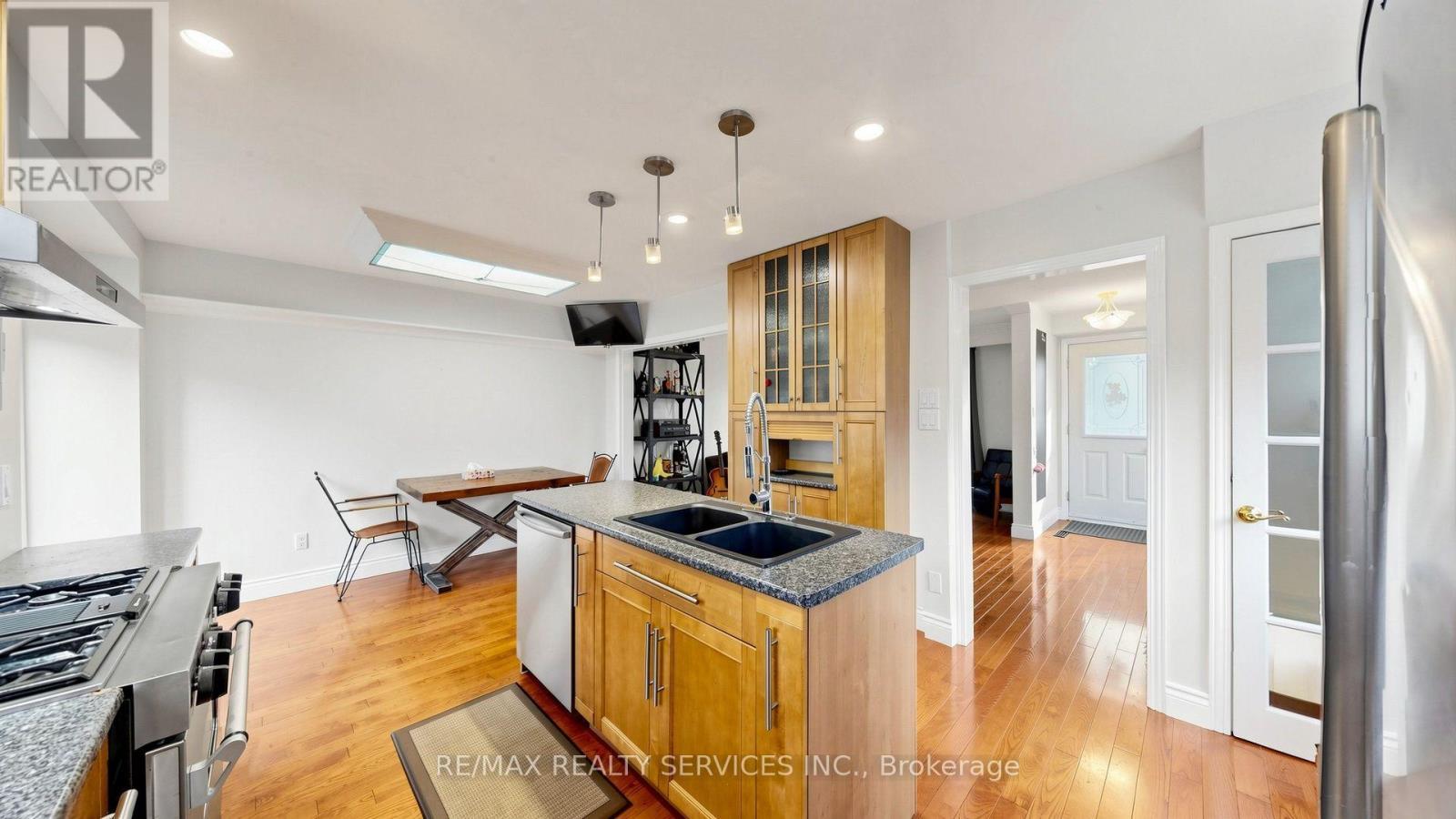 716 Eaglemount Crescent, Mississauga, ON