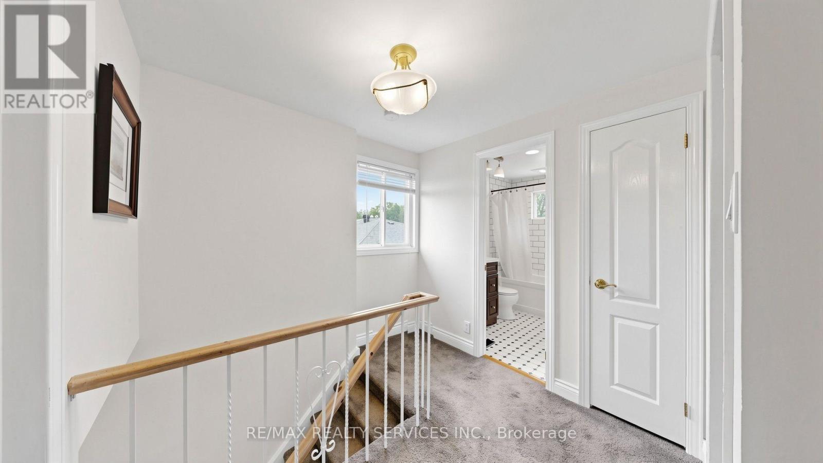 716 Eaglemount Crescent, Mississauga, ON