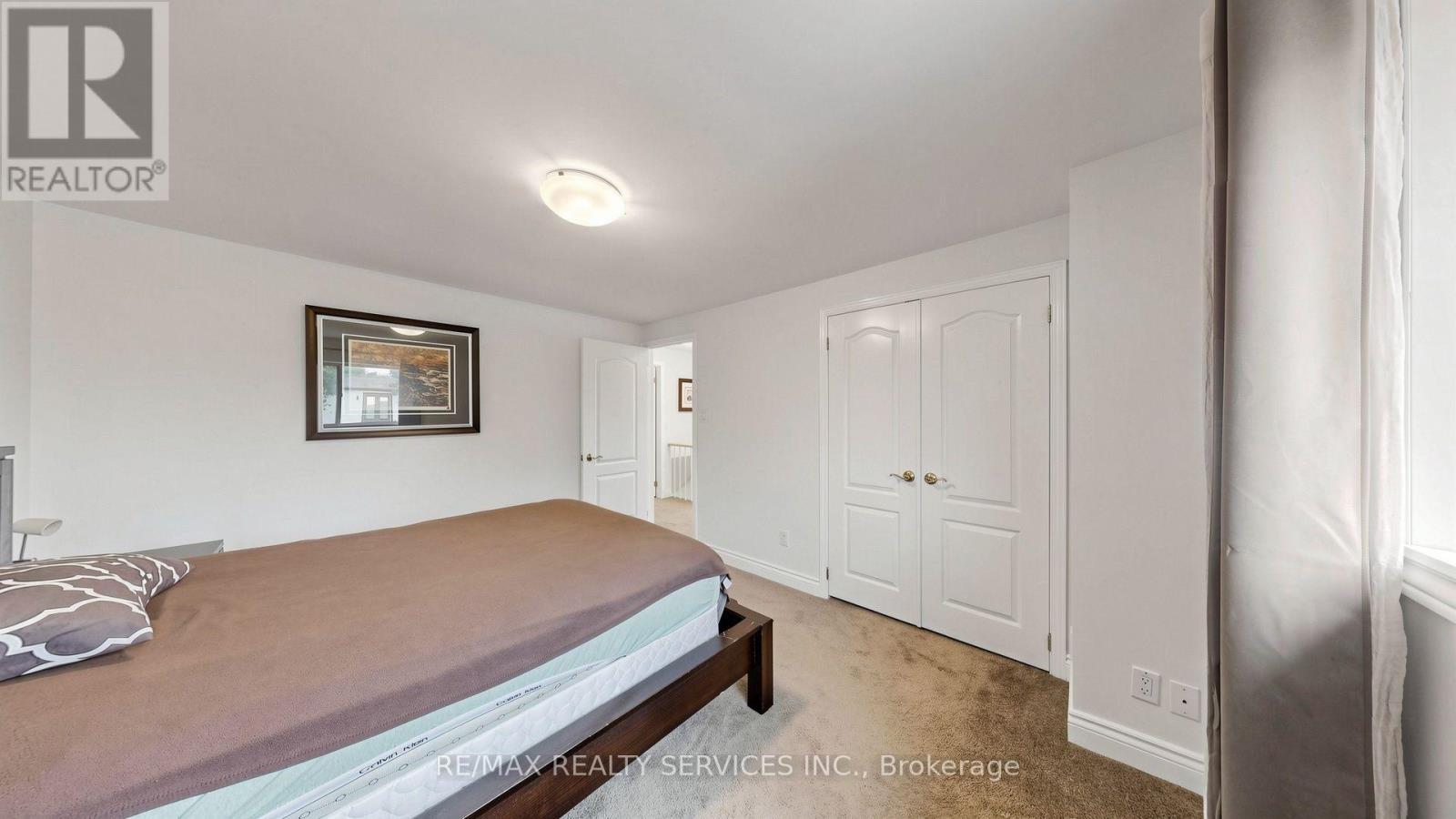 716 Eaglemount Crescent, Mississauga, ON