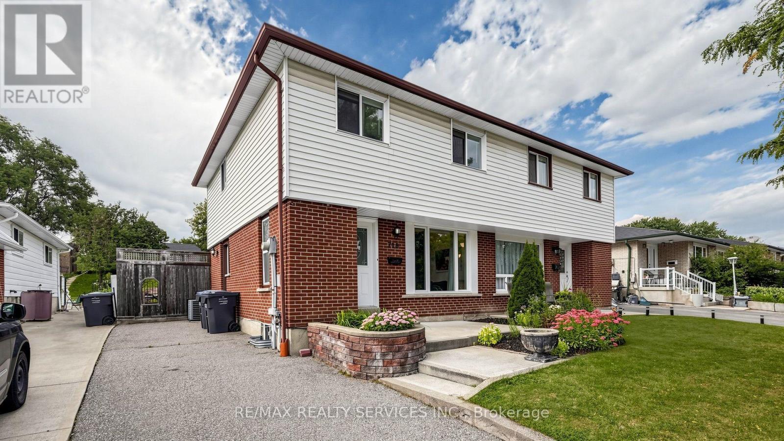 716 Eaglemount Crescent, Mississauga, ON