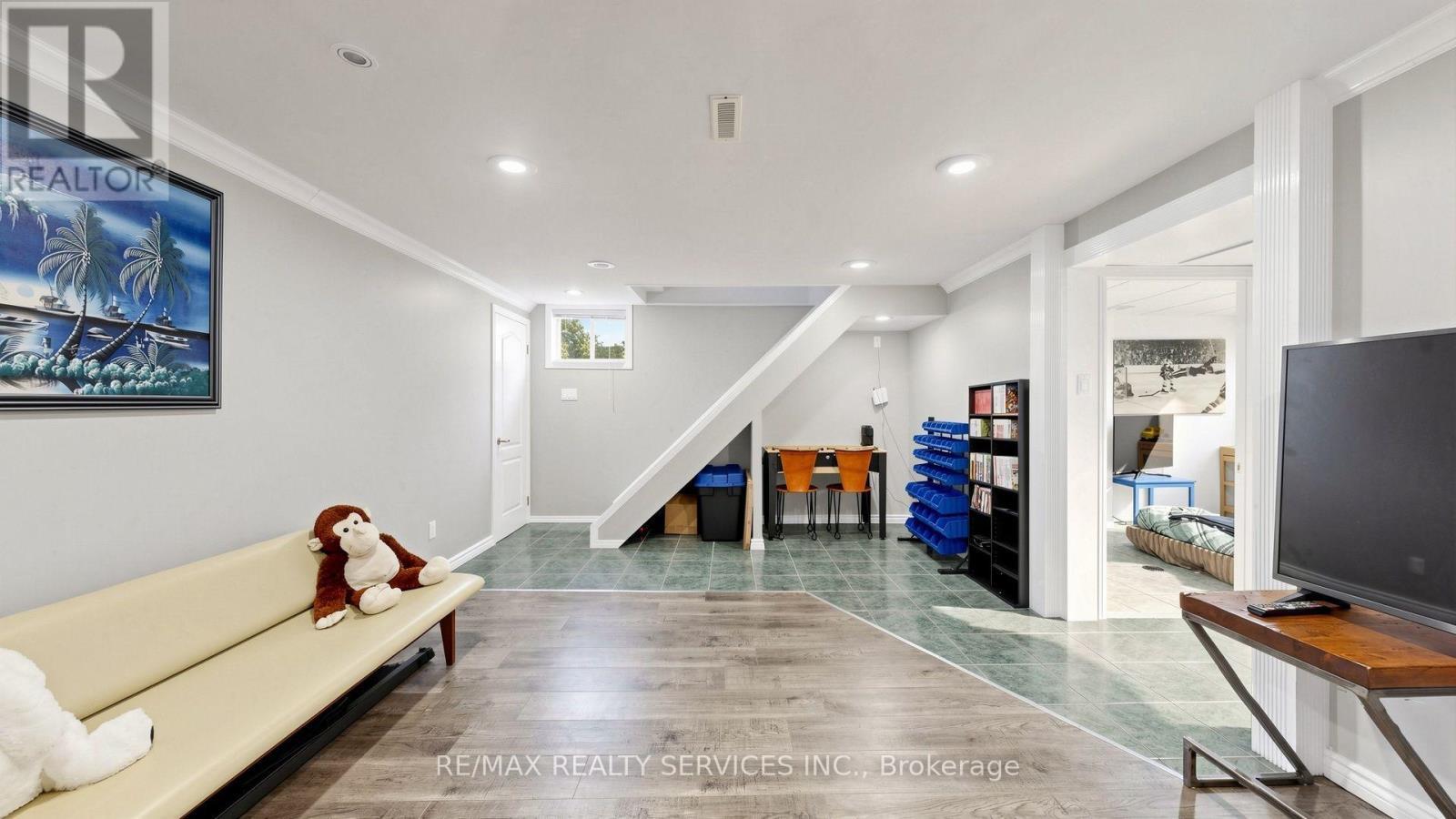 716 Eaglemount Crescent, Mississauga, ON
