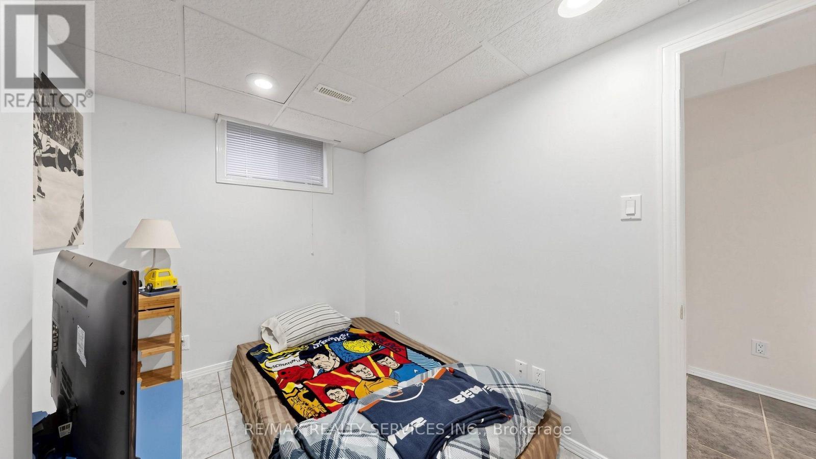 716 Eaglemount Crescent, Mississauga, ON