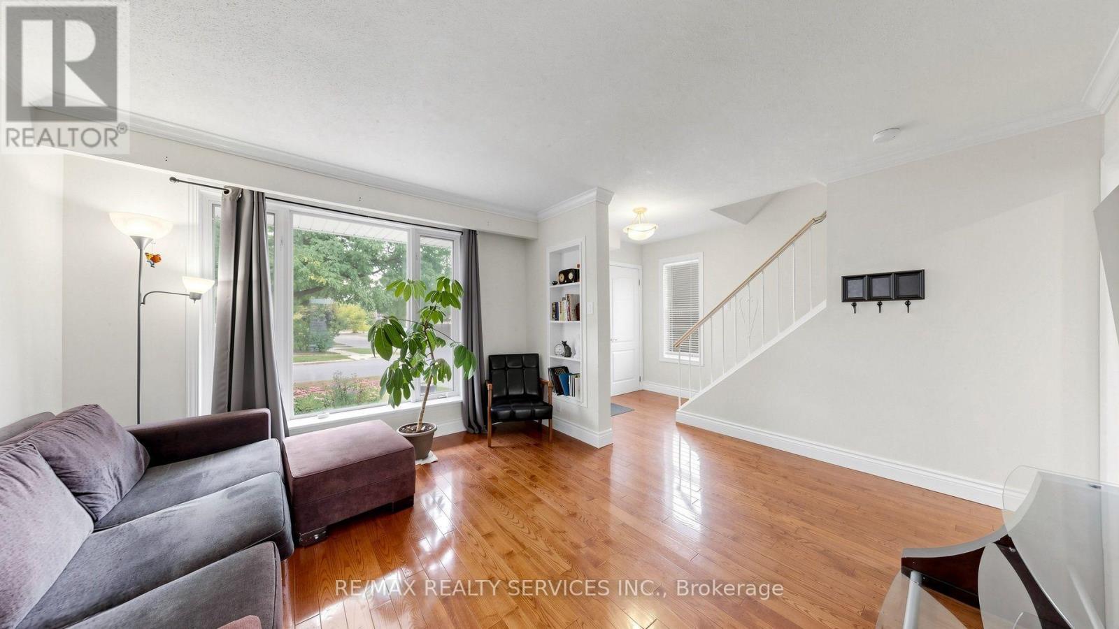 716 Eaglemount Crescent, Mississauga, ON