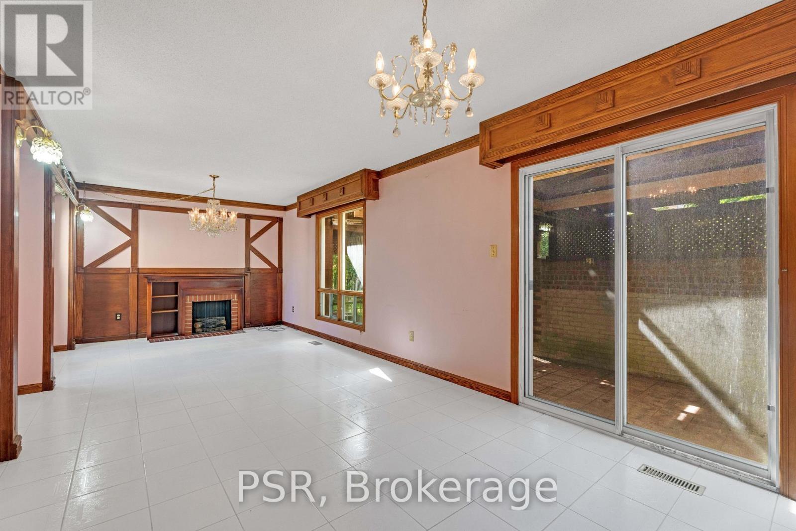 4069 Chelmsford Court, Mississauga, ON