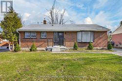89 NORTH ST WEST (MAIN FLOOR ONLY) STREET N Orillia, ON L3V 3S7