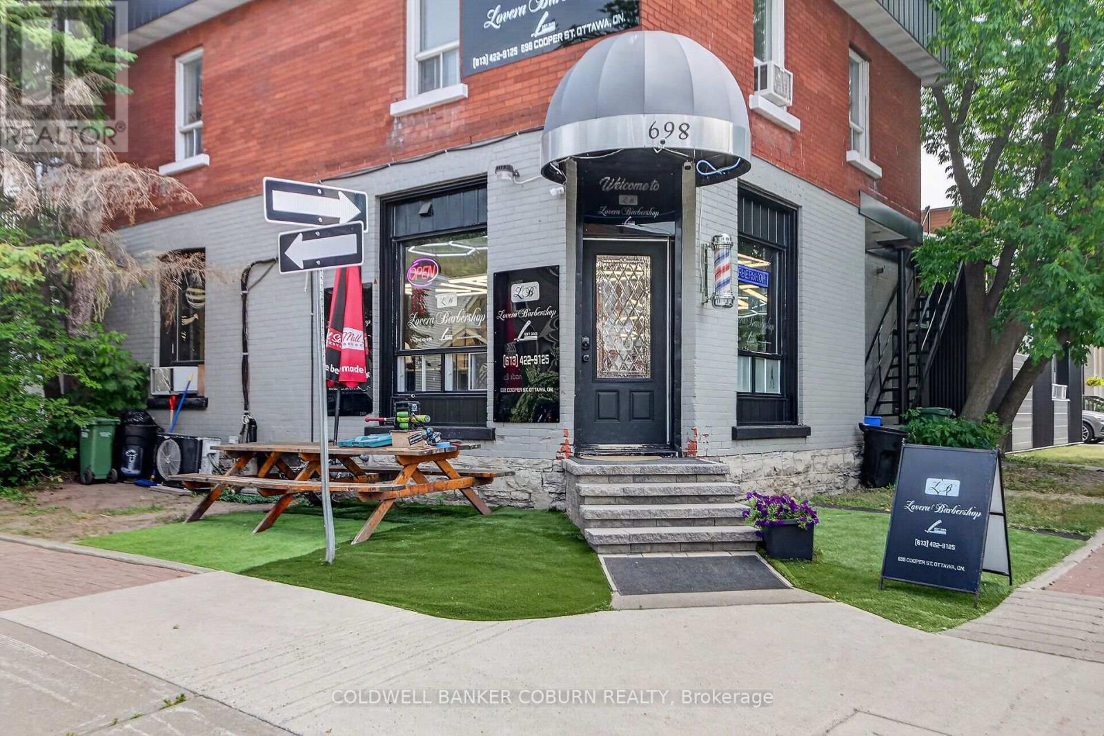 698 Cooper Street, Ottawa, ON